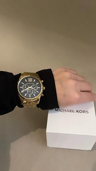 В продаже часы оригинал от Michael Kors