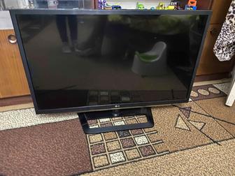 Продам телевизор на запчасти