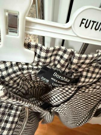Брюки Bershka