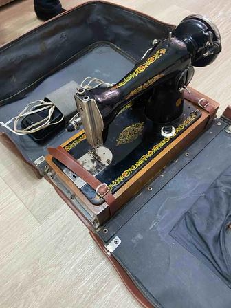 Продам электрическую швейную машинку Подольск