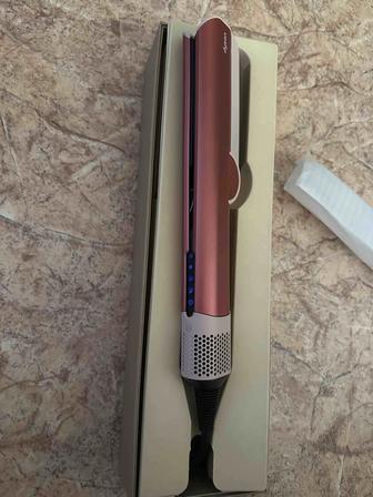 Продаю утюжок Dyson Corrale