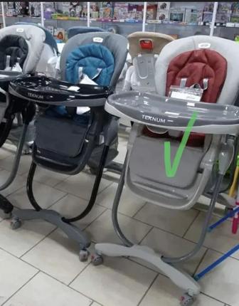 Детский стульчик для кормления