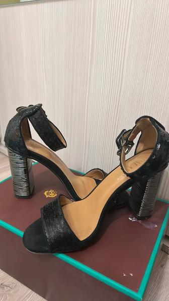 Продам туфли