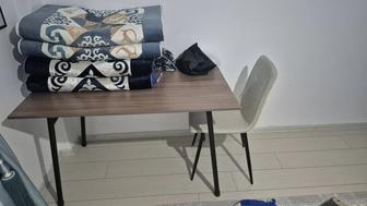 Продается кухонный (письменный) стол