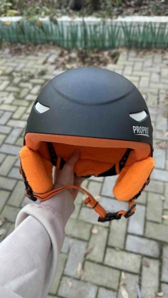 Продам горнолыжный шлем (есть 2 шт) Propro