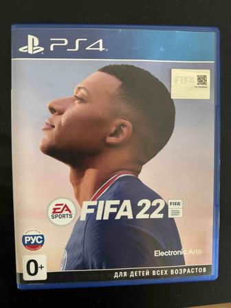 Диск FIFA 22 на PS4