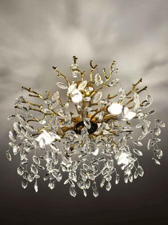 Продам люстру