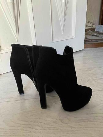 Продам женскую обувь, в отличном состоянии