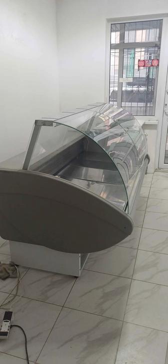 Витринный холодильник