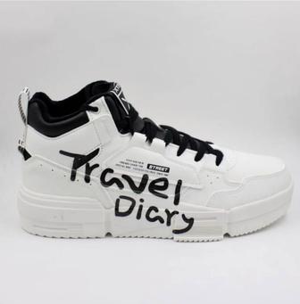 Мужские зимние кроссовки