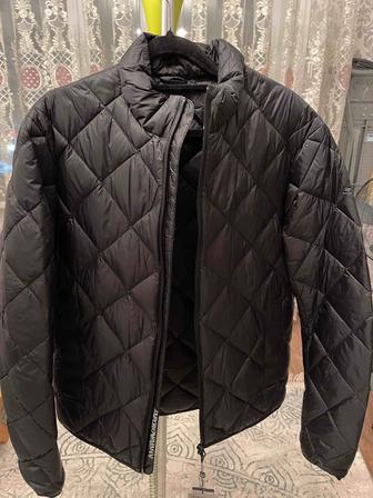 EMPORIO ARMANI ! Пуховик ! Размер 50 !