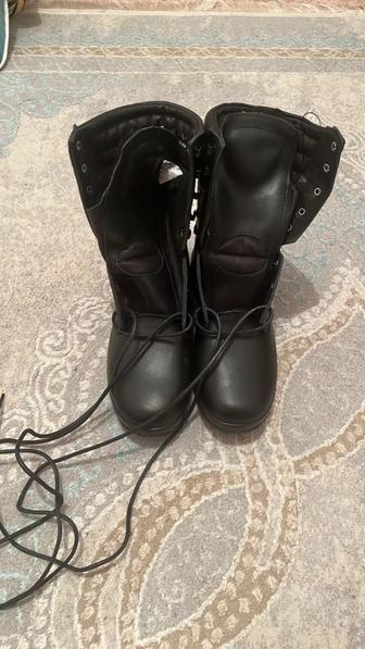 Продам берцы зимние Шебер