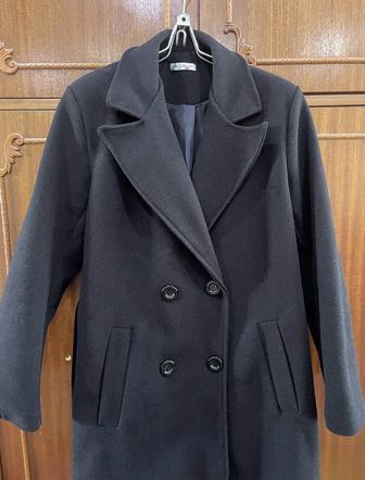 Продам пальто женское классическое
