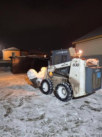 Уборка снега мини погрузчиком