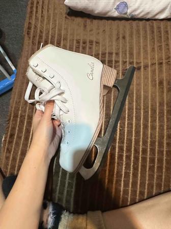 Коньки женские