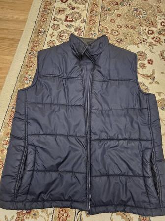 Безрукавка производство Россия на размер до 52-54