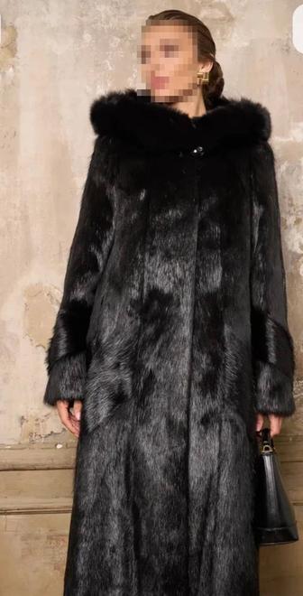 Продам новую натуральную шубу нутрия