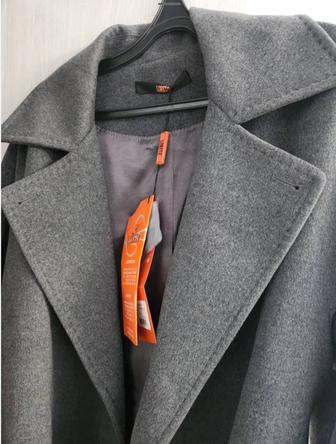 Пальто серое(новое в чехле),oversize, длина 120 см, 64% кашемир, 33% шерсть