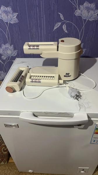 Тестораскатка качественная/ морозильник