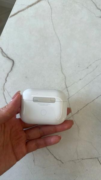 Наушники Apple AirPods Pro 2nd generation with Wireless MagSafe Charging