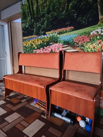 Продам кухонный диван