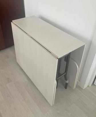 Продается стол