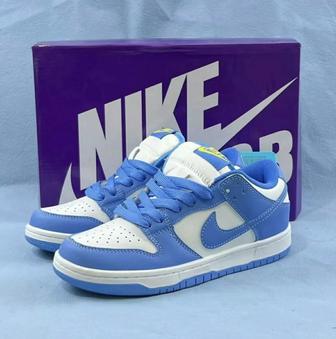 Кроссовки Nike Dunk