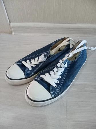 Продам кеды недорого
