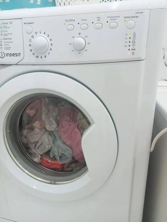 Продам стиральную машинку