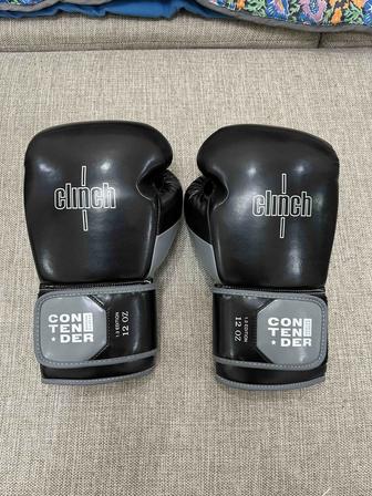 Боксерские перчатки, шлем, бинты