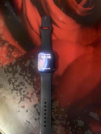 Часы Apple Watch 8 series