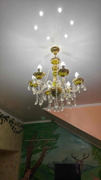 Продается люстра