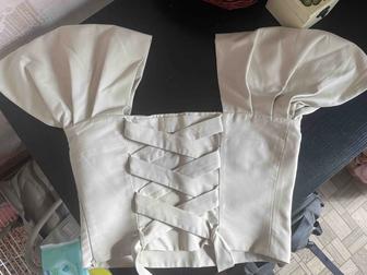 Топ корсетного кроя. Размер M.