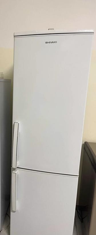 Холодильник сатылады
