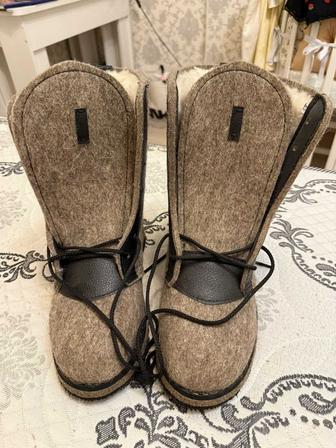 Продам войлочные берцы