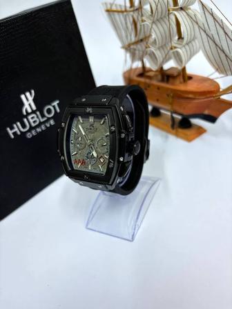 Hublot часы