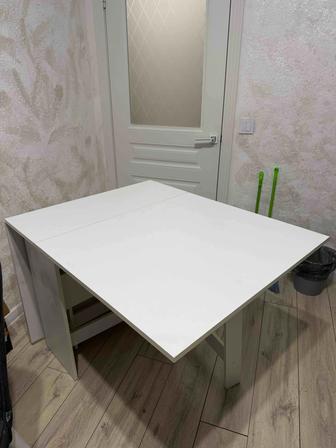 Стол-книжка