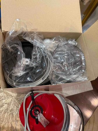 Блендер Smeg красный