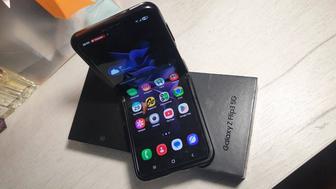 Самсунг GALAXY Z FLIP3