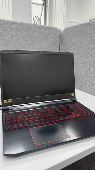 Продаю игровой ноутбук Acer Nitro 5