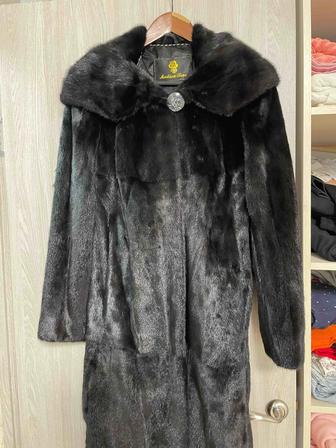 Продам норковую шубу