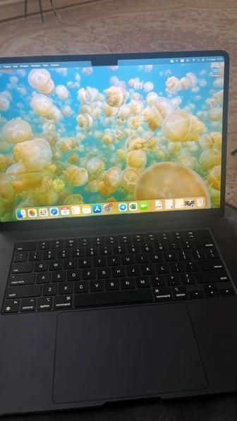 Продам MacBook Air 15