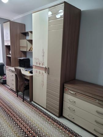 Продам гарнитур