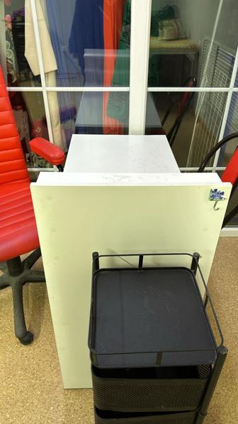 Продам маникюрный стол