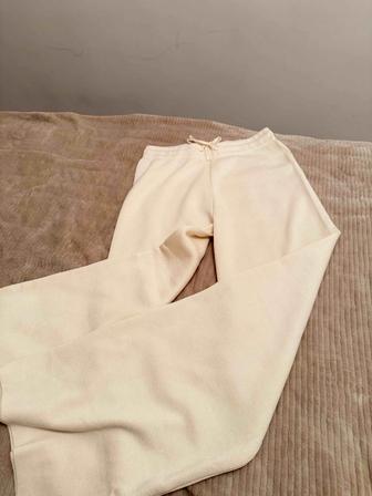 Трикотажные брюки белые