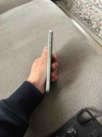 Айфон 15 зеленый