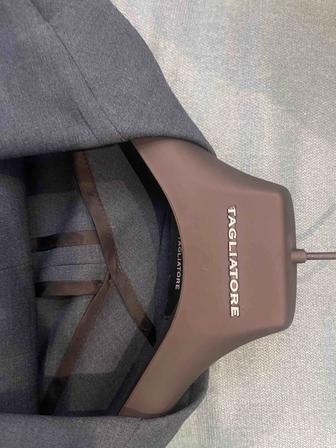 Продам костюм с брюками