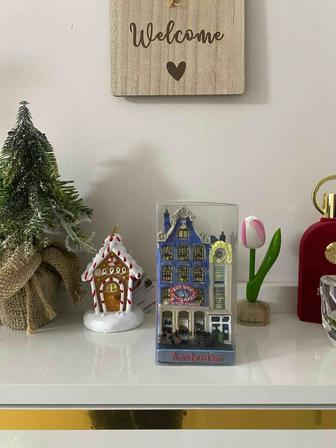 Сувениры из Европы. Вафельный домик из Амстердама