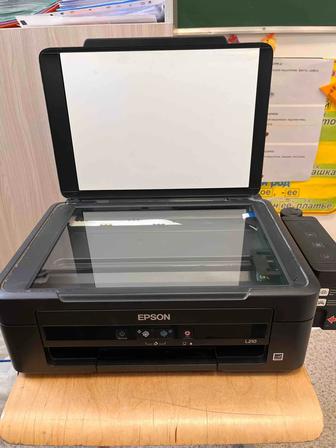 Продам принтер на запчасти