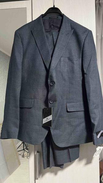 Продажи мужской костюм
